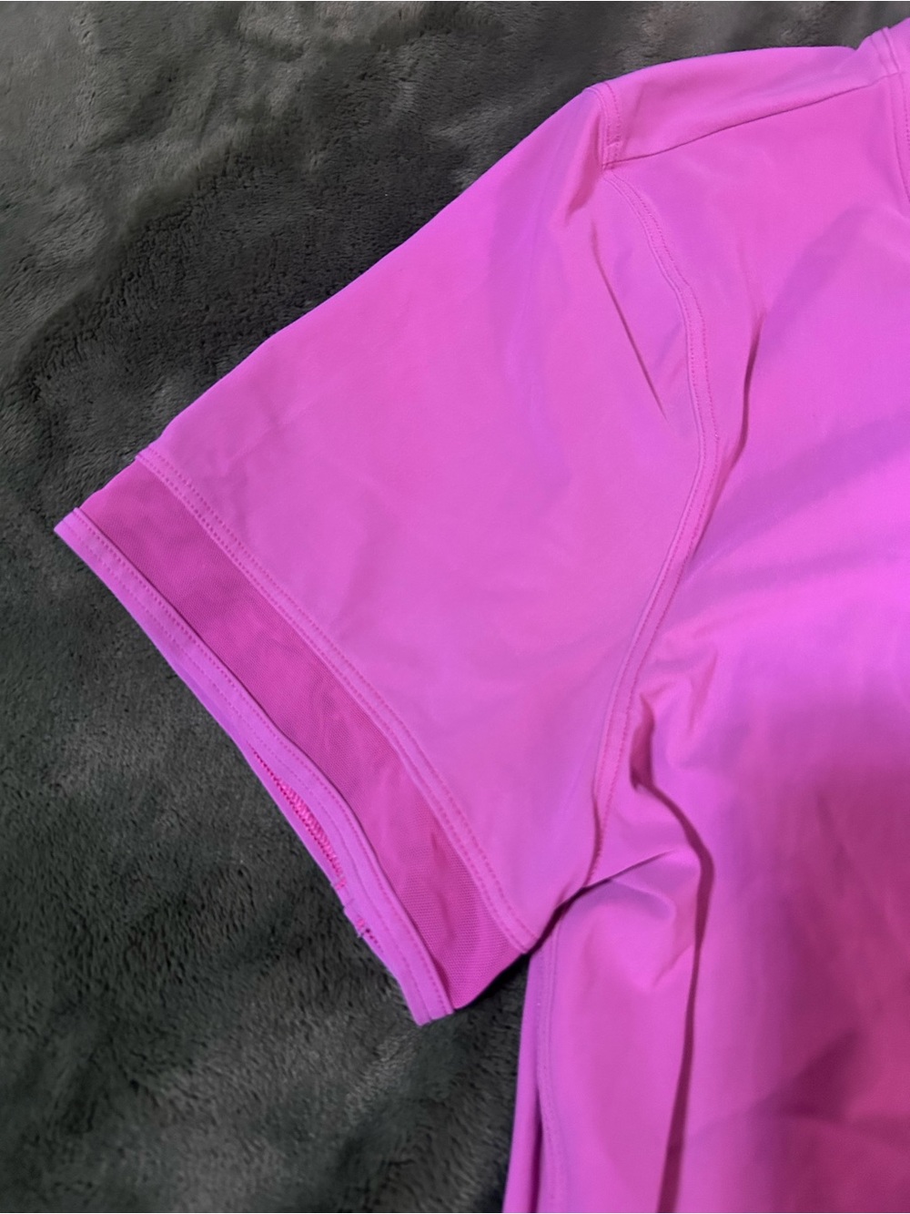 Lululemon Magenta Pink Mesh Trim Open Back Short Sleeve Run Top – Size 6 - Picture 5 of 13